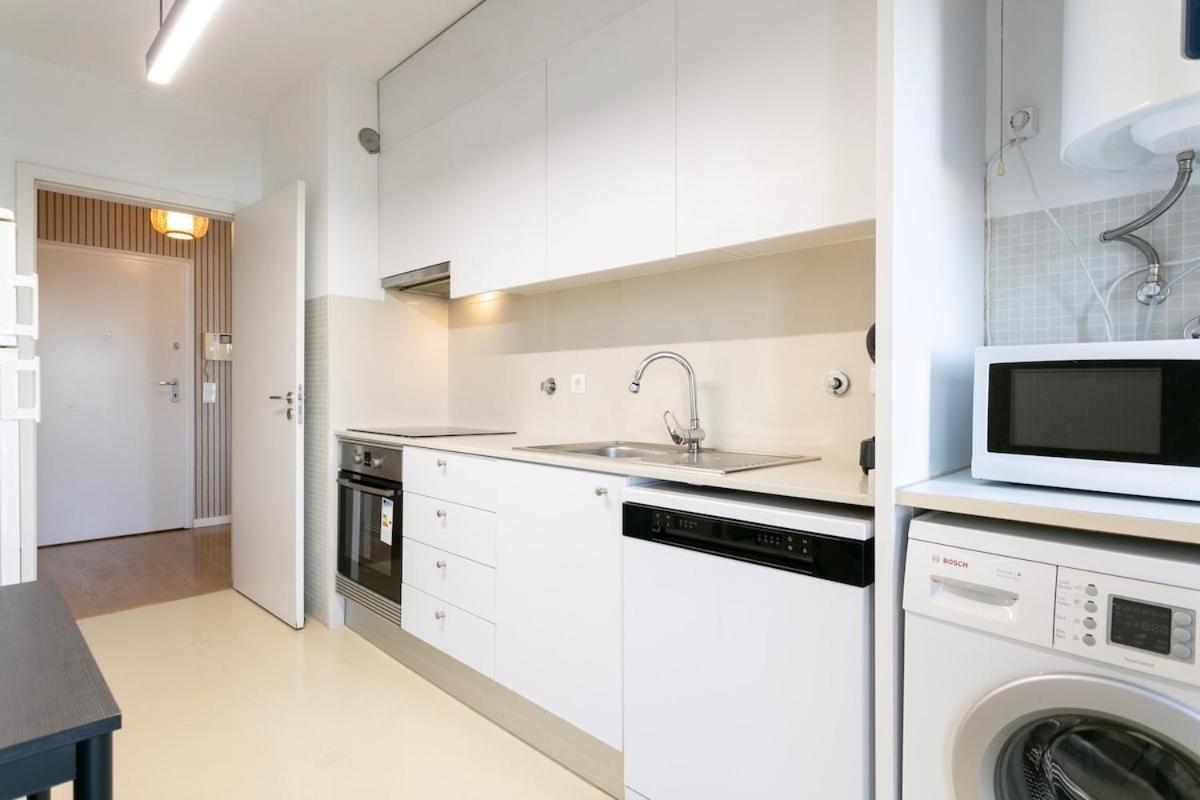 Apartment Modern 2bdr Flat In The City's Heart!