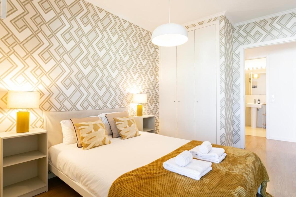 Modern 2bdr Flat In The City's Heart! Appartement Lissabon